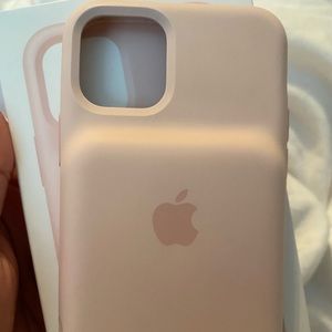 Charging Apple case
